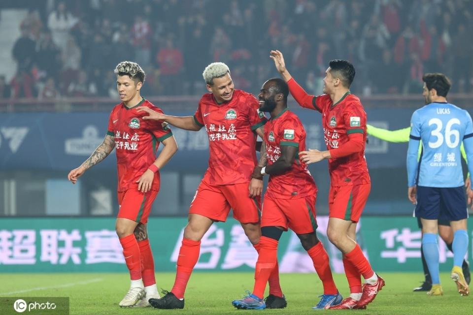 中超：浙江22絕平河南！王鈺棟助攻+卡列洛2球+李提香烏龍