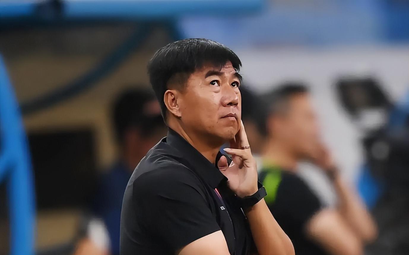 國足49歲名宿語出驚人：成都蓉城有7個外援，不奪冠要怪徐正源