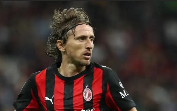 老當(dāng)益壯！40歲莫德里奇連續(xù)5場意甲踢滿90分鐘